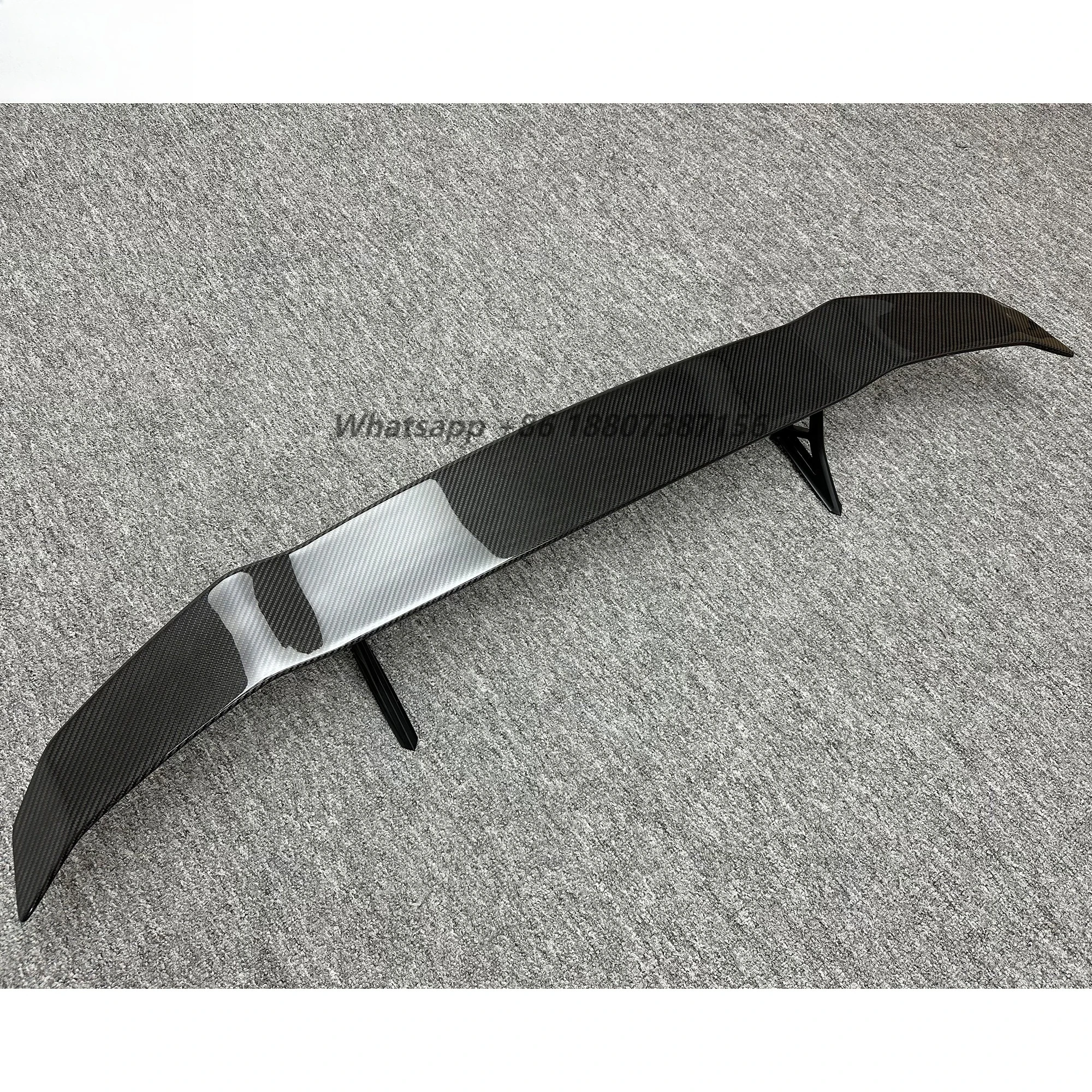 

Vorstein Style Dry Carbon Fiber Car Parts Tail Spoiler Rear Wing for Lambo Huracan LP580 LP610 2014-2018 Rear Spoiler