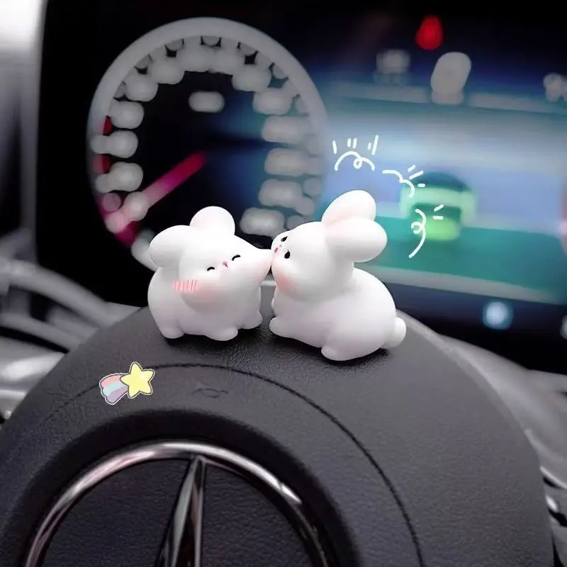 

Kissing Animals Car Decor, Cute Dashboard Figurine for Rearview Mirror