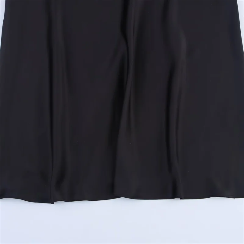 Robe mi-longue en Satin de soie noire pour femmes, tenue Sexy, épaules dénudées, tempérament élégant et personnel élégant, nouvelle collection été 2025