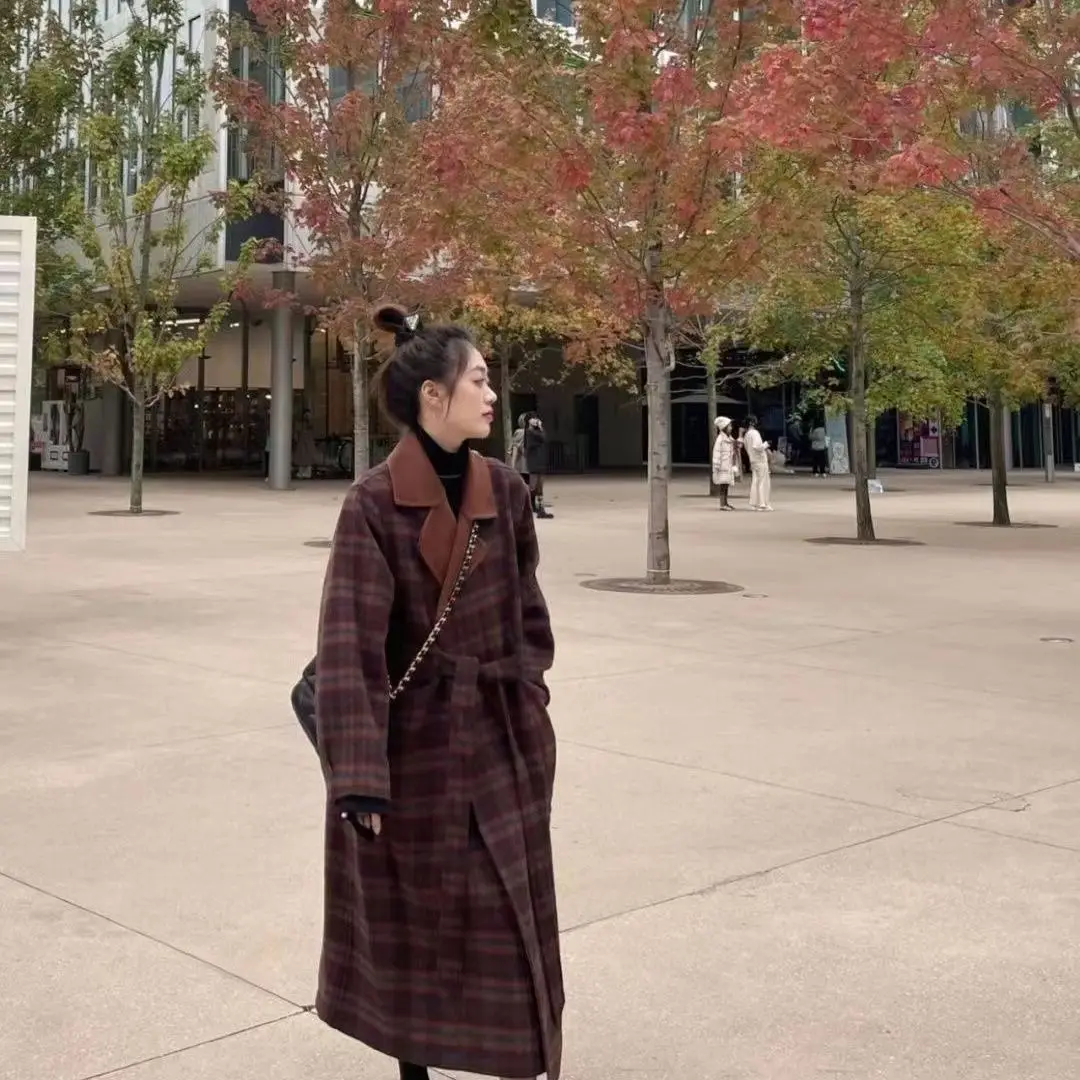 เสื้อโค้ทลายสก็อตขนสัตว์สองด้านสไตล์เรโทรสำหรับผู้หญิง ฤดูใบไม้ร่วงและฤดูหนาว สไตล์ใหม่แบบเฮปเบิร์น ความยาวปานกลาง