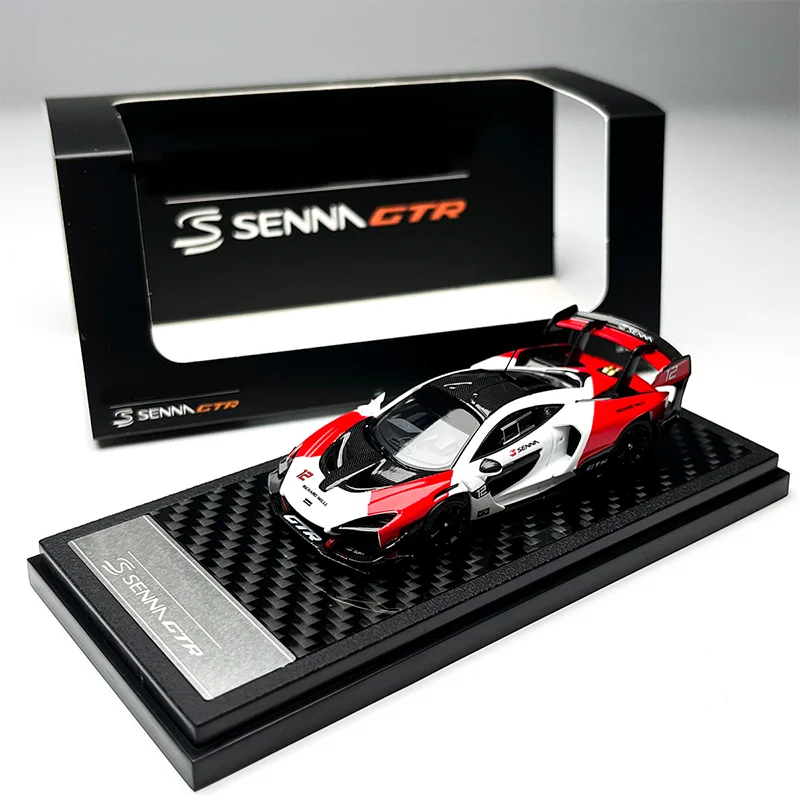 LCD مقياس 1:64 سينا GTR سبيكة سيارة معدنية نموذج مجموعة ثابتة مزينة هدايا العيد اللعب هدية تذكارية كلاسيكية #1