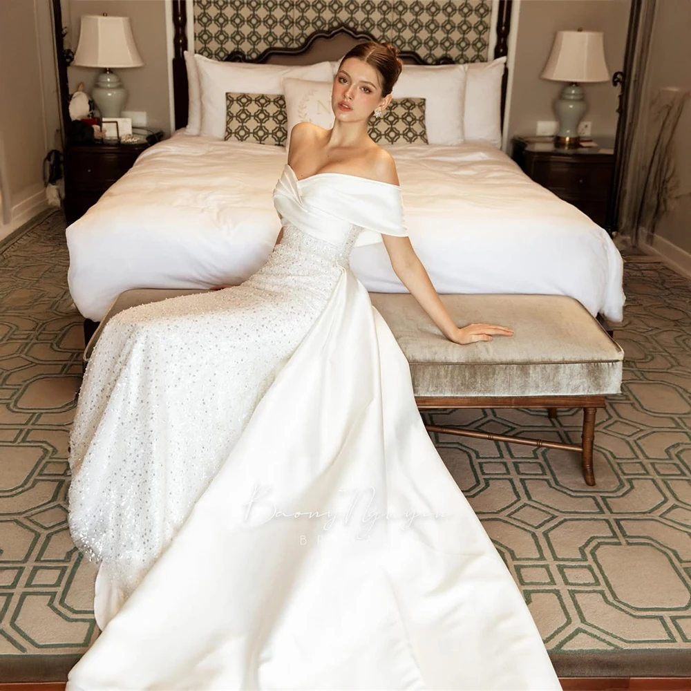

Customized Off Shoulder Satin Sequin Mermaid Wedding Dress Elegant Bridal Gown with Train for Luxury Wedding Ceremony