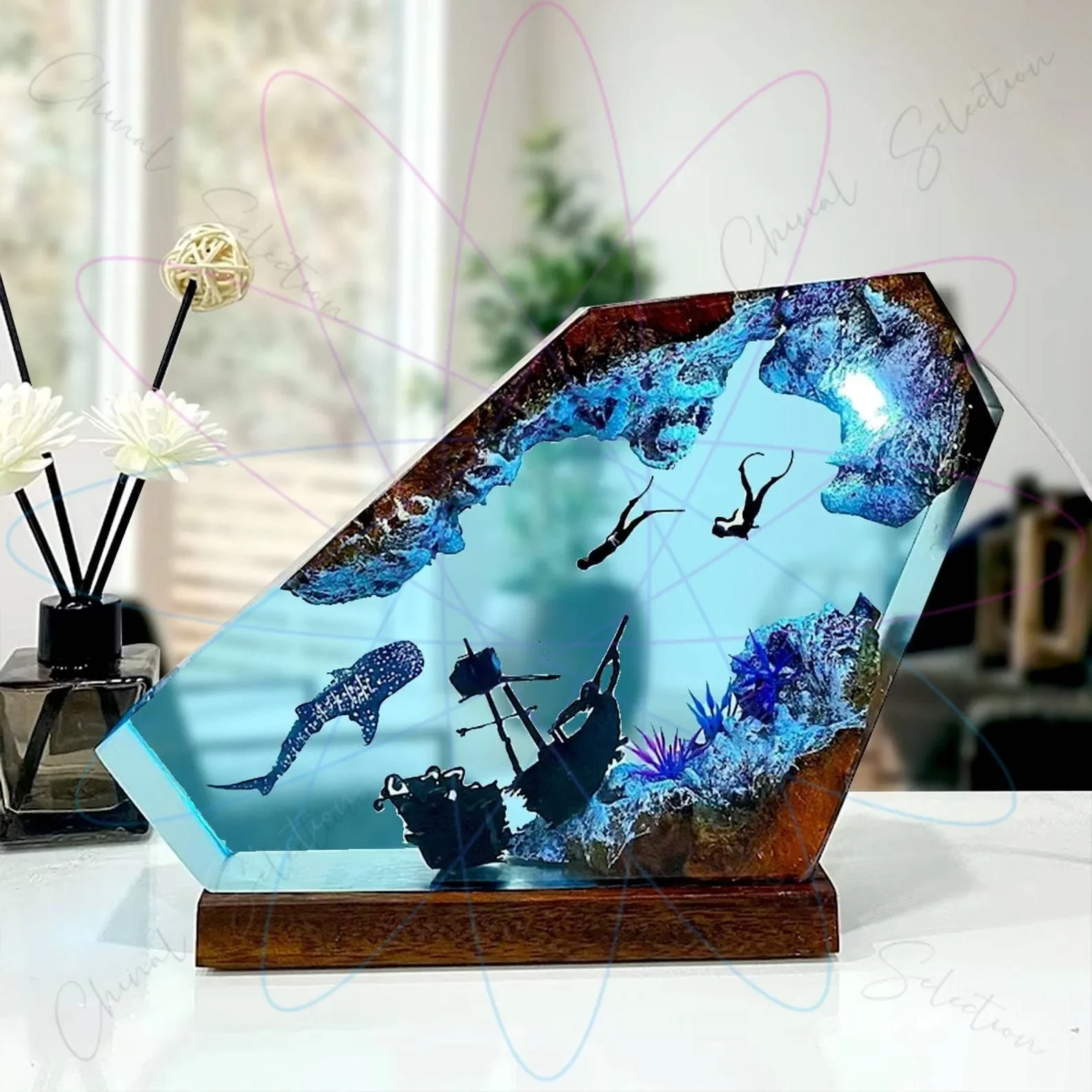 Popular Epoxy Craft Ornament Whale Shark Diver and Wreck Marine Resin Light Holiday Gift Ornament