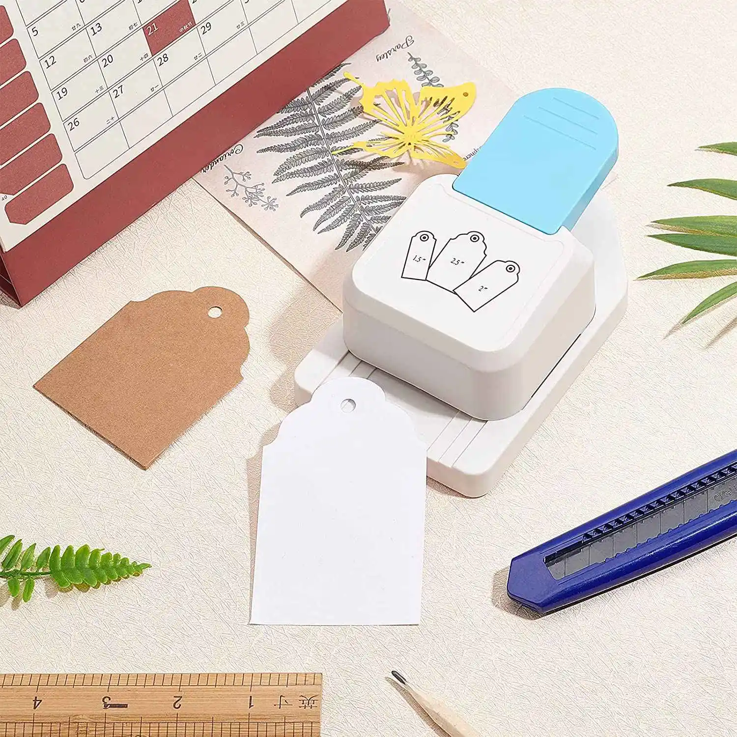 

Tag Punch Gift Tag Puncher 3 in 1 Paper Craft Tag Punch Tag Shape Lever Action Craft Punch for Paper Crafting RoundJAS
