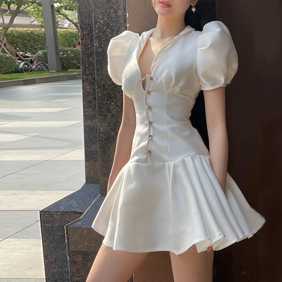 French White Fluffy Sleeve Dress Design Sense V-Neck Tight Waist Slimming Skirt 2024 Spring And Summer Dress Party Women's Wear