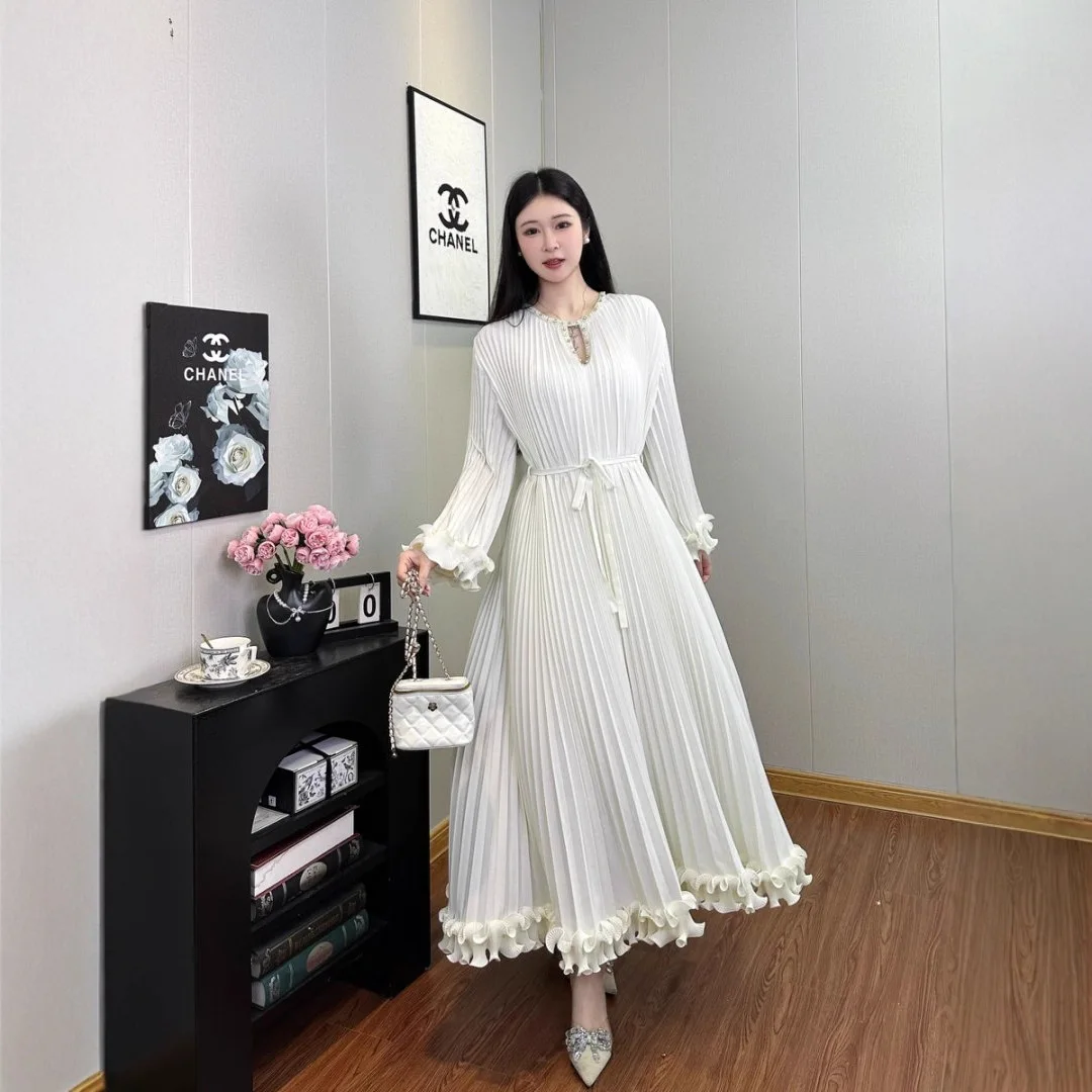 

Miyake Pleated 2025 Autumn Women's Clothing with Folded Cuffs and Black Fungus Edges, Big Swing Fashion Loose Dress for Women