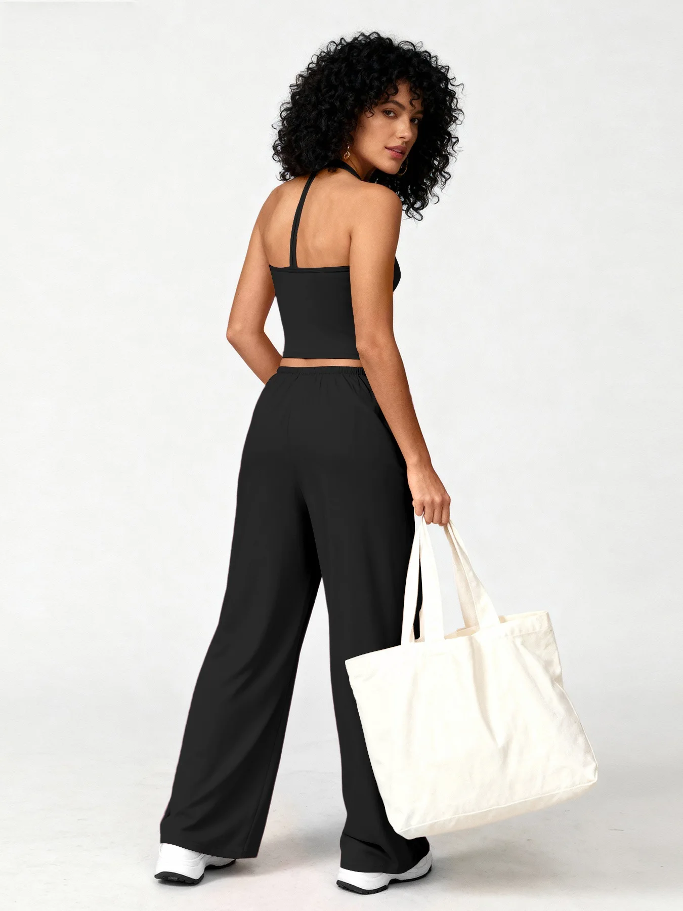 بدلة اليوغا الأوروبية والأمريكية للياقة البدنية سريعة الجفاف، قميص قصير جميل من الخلف، سروال واسع الخصر، ملابس غير رسمية للجري