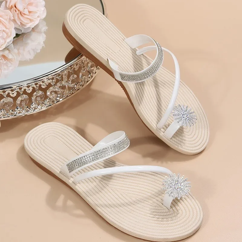 

Women's Fashion Flip-flops, Simple Slippers, New Beach Shoes, Casual Slippers for Women, Flat Slippers, Plus Size Flip-flops