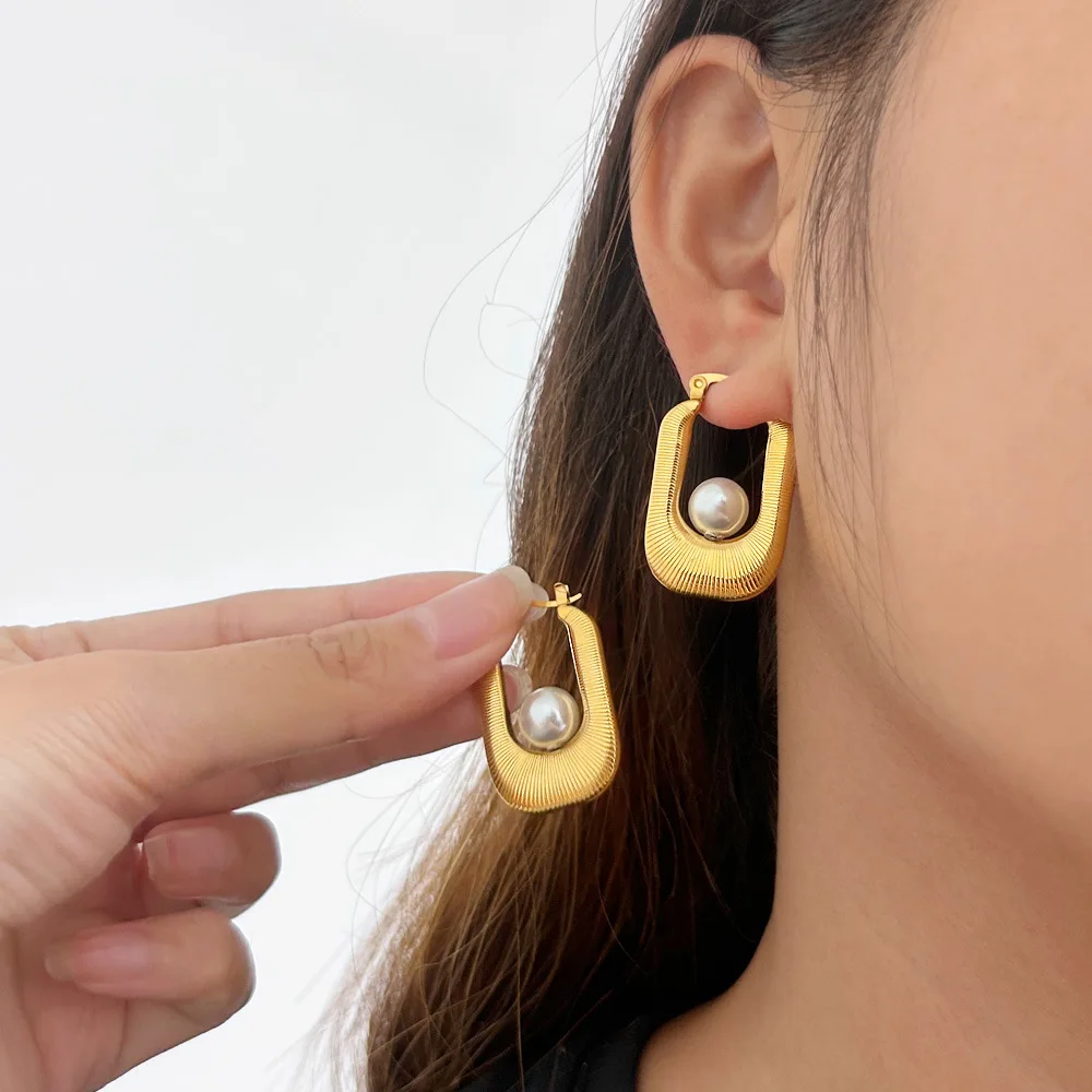 Accesorios DIY: Pendientes de moda sencillos estilo INS, populares entre influencers, de acero inoxidable con perlas de plástico y oro de 18K, estilo retro.