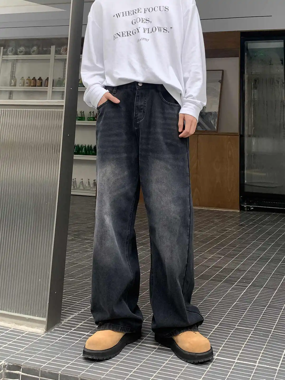 Waed Distred Straig… - image