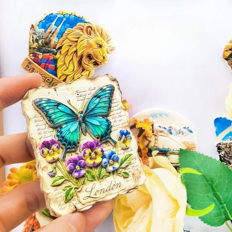 London Vintage Butterfly Fridge Magnet - Nostalgic 3D Floral Souvenir Unique British Gift for Travel & Cottage Core Decor