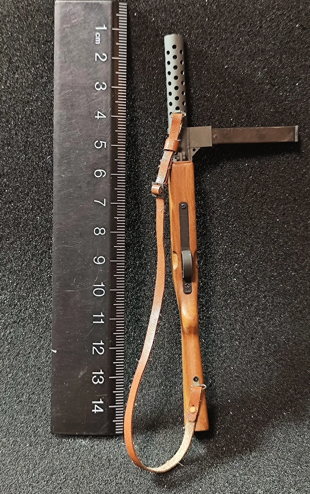 Kit modello di mitragliatrice MP28 staccabile in metallo staccabile in legno massello delle forze speciali dell'esercito rosso della Seconda Guerra Mondiale in scala 1:6