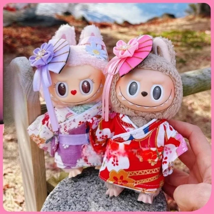 زي كيمونو لابوبو - تصميم زهر الكرز الرقيق للدمى مقاس 17 سم، زي ياباني تقليدي مع حزام، فستان كيمونو الدمية