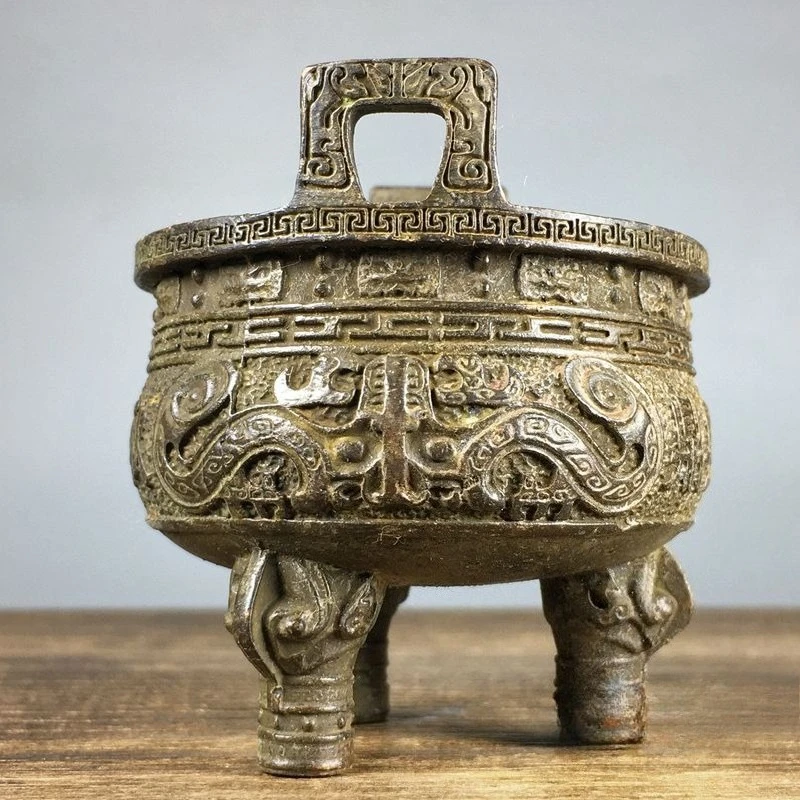 Antique Three-Legged Incense Burner Tripod Ding Censer Zen-Inspired Home Desktop Sculptures Home Decoration Accessories