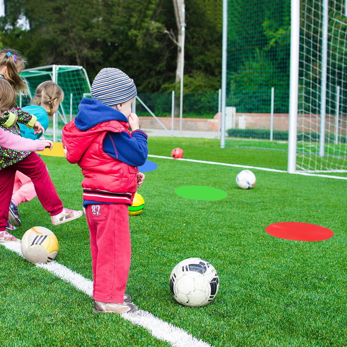 

4Pcs Colorful Football Training Spot Markers Round PVC Plates Reusable for Indoor Outdoor Soccer Agility Practice and Fast-Paced