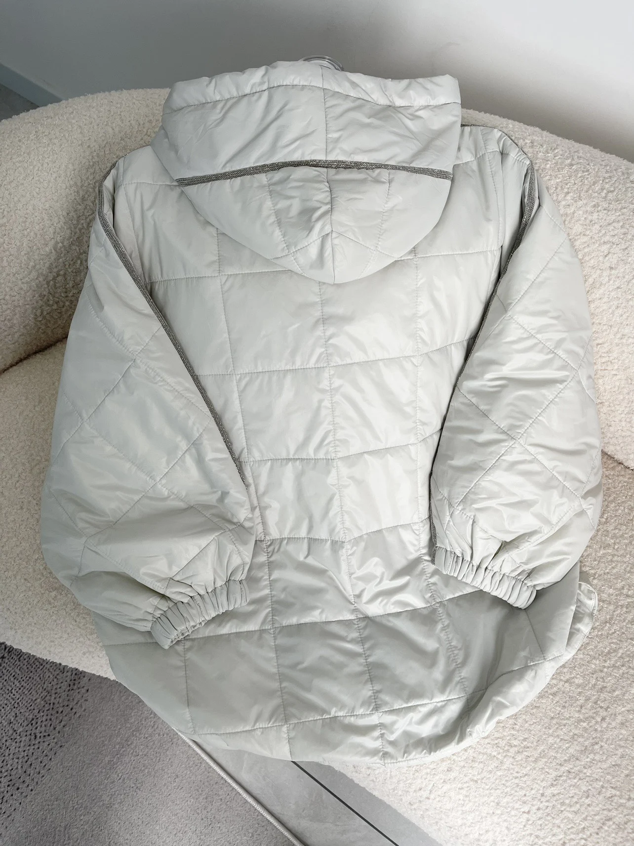 Water-Resistant Matte Nylon Down Jacket for Women, Commuter Jacket, Female Fashion, High Quality Stripes