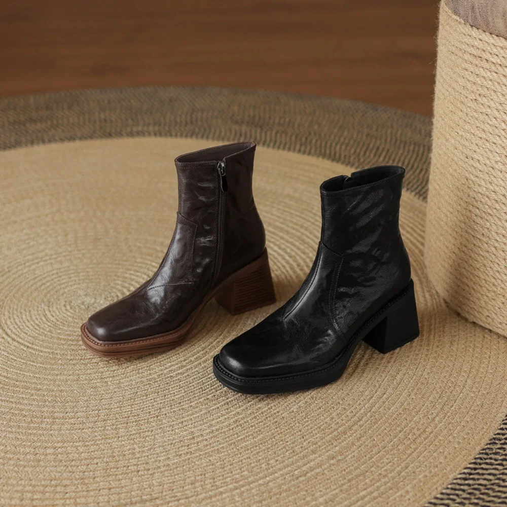 

New Trend 2026 Winter Genuine Leather Women Ankle Boots Fashion Ladies Pointed Toe Side Zipper Block Heeled Boot（Black/Brown）