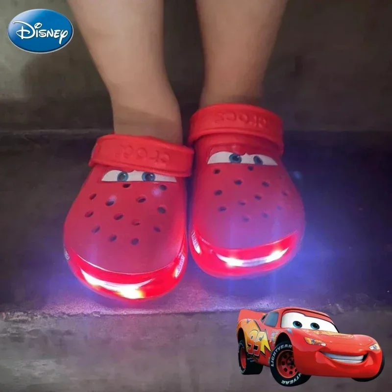 Disney Lightning Mcqueen Pixar Crocs flashing light Outdoor beach slippers Cute Cartoon anime Pool anti slip No95 cars slippers