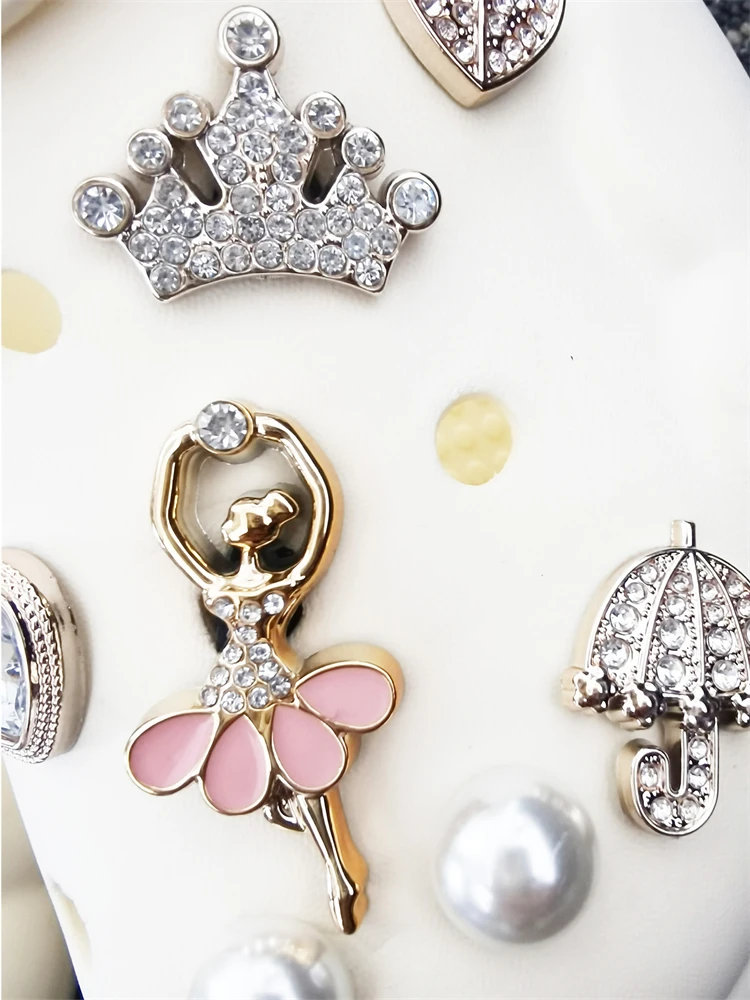16PCS Ballett Mädchen Schuh Charms ABS Strass Schnalle Dekorationen DIY Bling Schmuck Kleine Clog Zubehör Fit Frauen Halloween geschenk – Detail 2