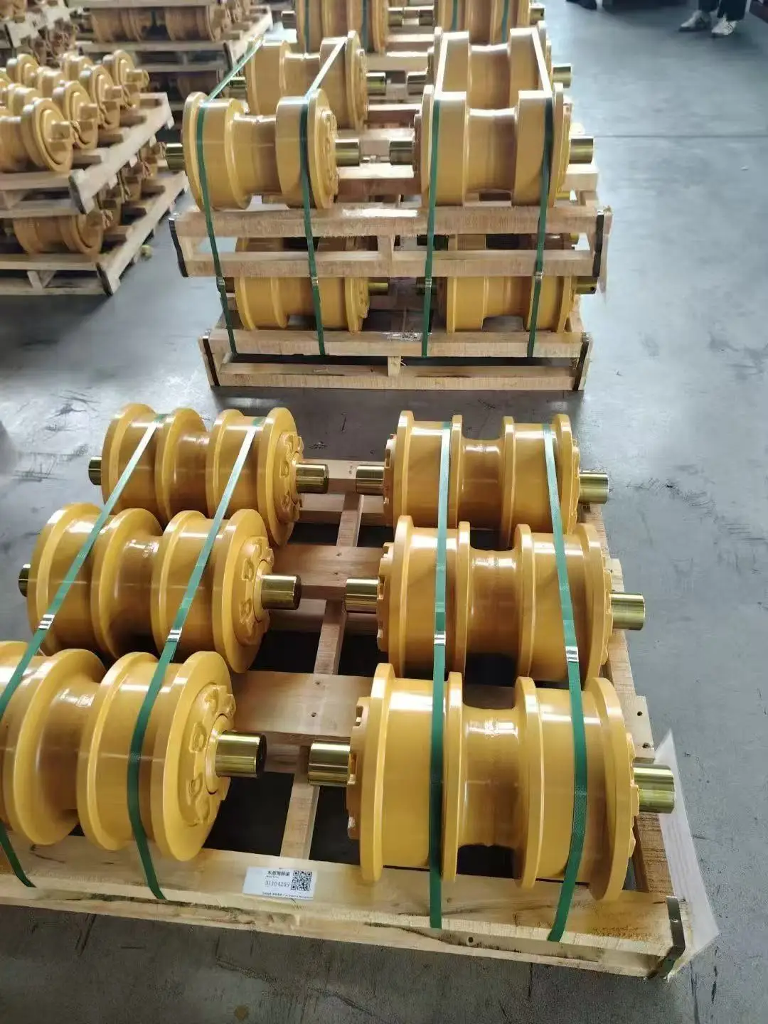 Track Roller,Machinery Spare Parts Bulldozer Track Roller,D4c D4d D5 D5h D6c D6h D6d D8N D9R Excavator Spare Undercarriage Part
