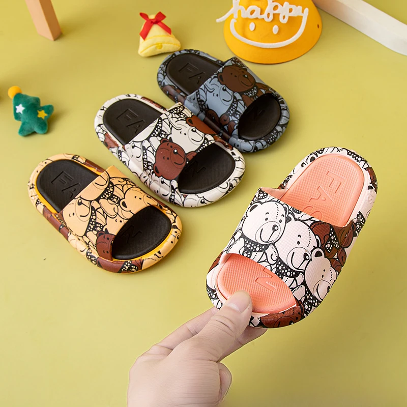 Scarpe da bambino stampate cartone animato Big Bear pantofole per bambina casa antiscivolo sandalo genitore-figlio pantofola per bambini Zapatos