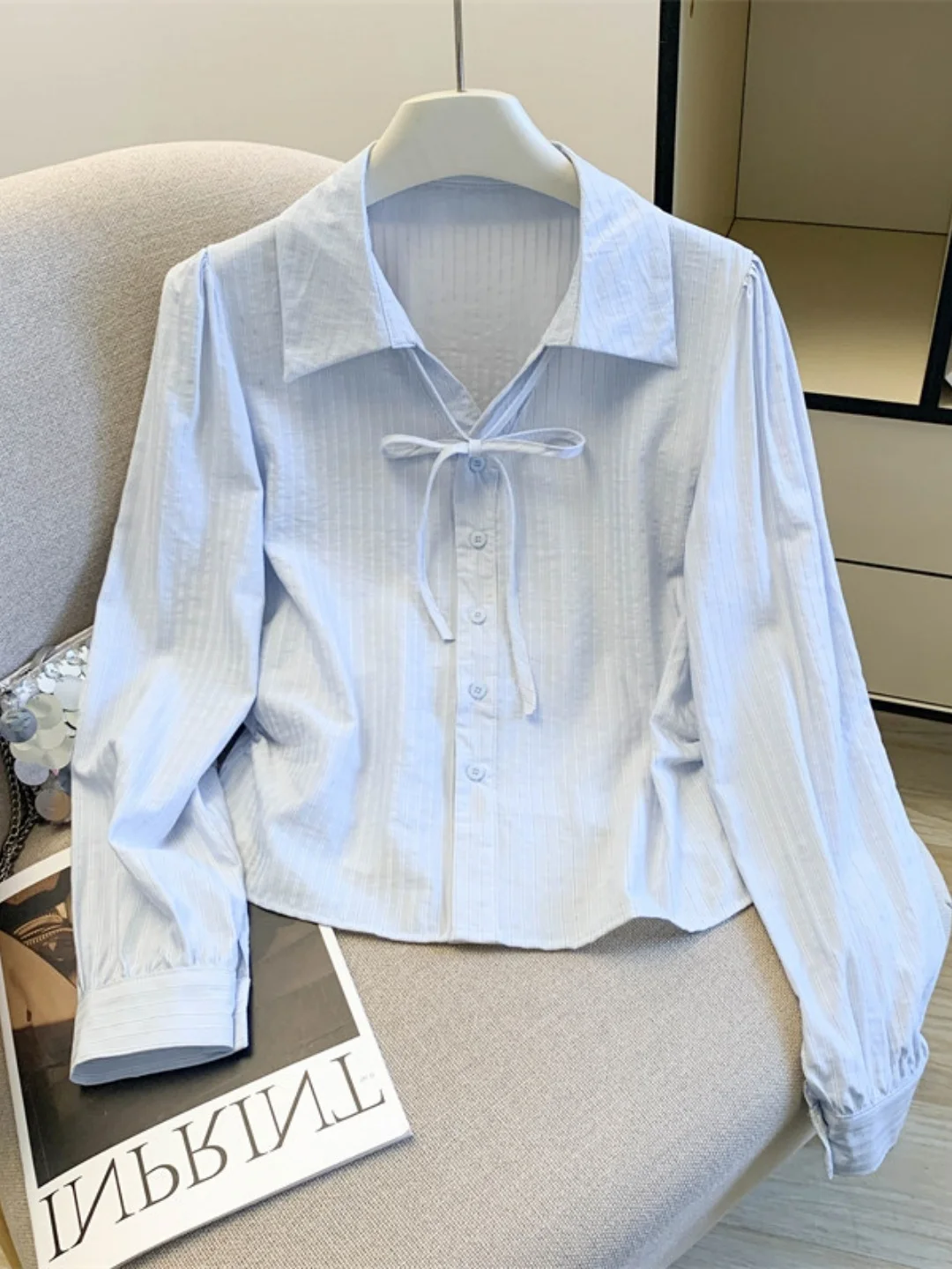 

Elegant Striped Long Sleeve Neck Shirt Women's Pure Cotton Slimming Design Spring 2026 Fashionable Top Casual Wear