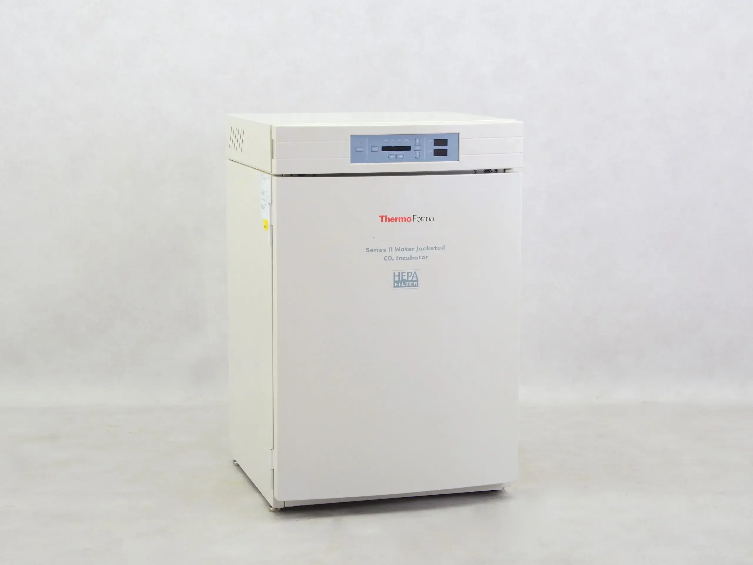 Thermo Scientific Incubator Machine Forma 3111 CO2 Incubator Lab Instruments Equipment Water Jacketed CO2 Incubators