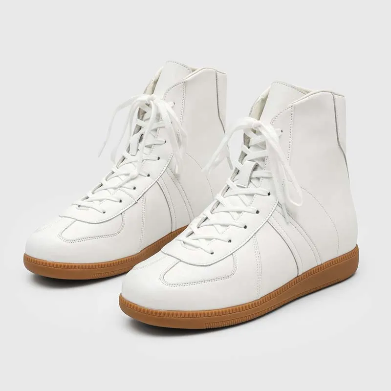 Men Classic Spliced High Top Casual Boots with A Soft Surface Simple Fashionable Height Increase Suitable for Daily Street Wear view 2