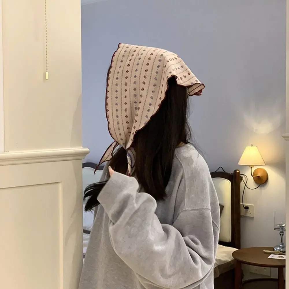 

Elegant Sweet Snow Flower Scarves Stripe Print Korean Style Cotton Linen Headscarf Soft Headkerchief Triangle Hijab Scarf Girls