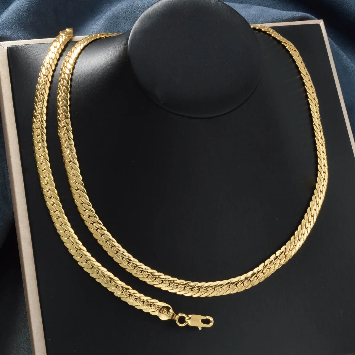 

Luxury Gold Plated Cuban Link Chain Necklace Bracelet Set Italian Design Hip Hop Street Party Mens Fashion Jewelry Gift