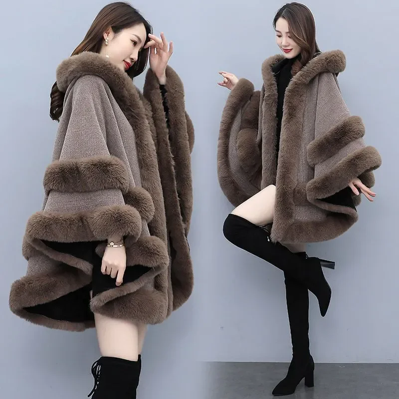 

Woolen Hooded Shawl Big Fur Collar Warm Cape Coat Women Outwear 2025 Autumn Winter New Fashion Loose Casual Chic Bat Sleeve Coat
