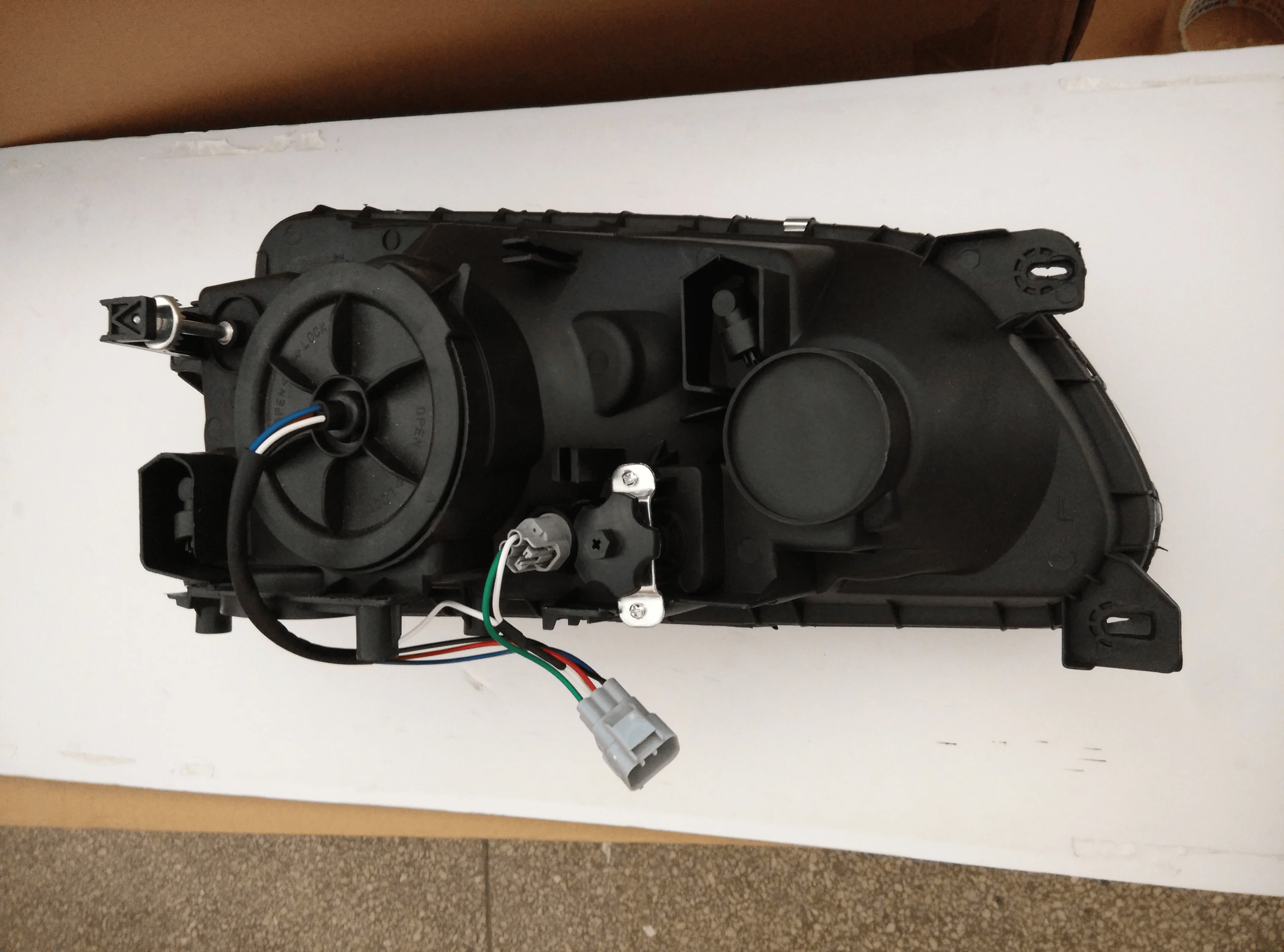 Excavator Accessories Auto Spare Accessories Front Light Head Lamp for HINO 500 HC-T-4002 Factory Price