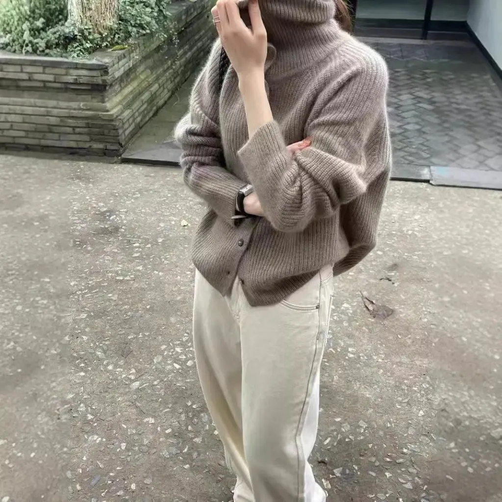 

Women's Solid Color Stand Collar Long-Sleeved Knitted Jacket Single-Breasted Shoulder Ram Simple Sweater European Style
