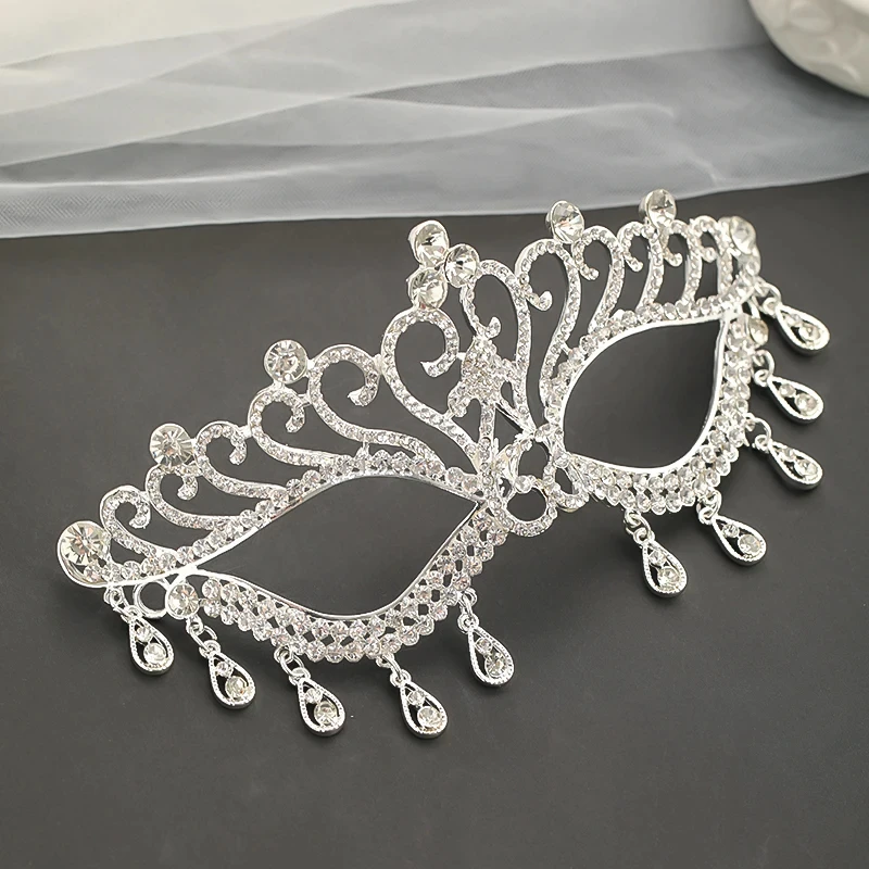 New Fashion Luxury Venetian Masquerade Mask Women Crown Eye Mask Masquerade Ball Prom Halloween Costume Play Accessories