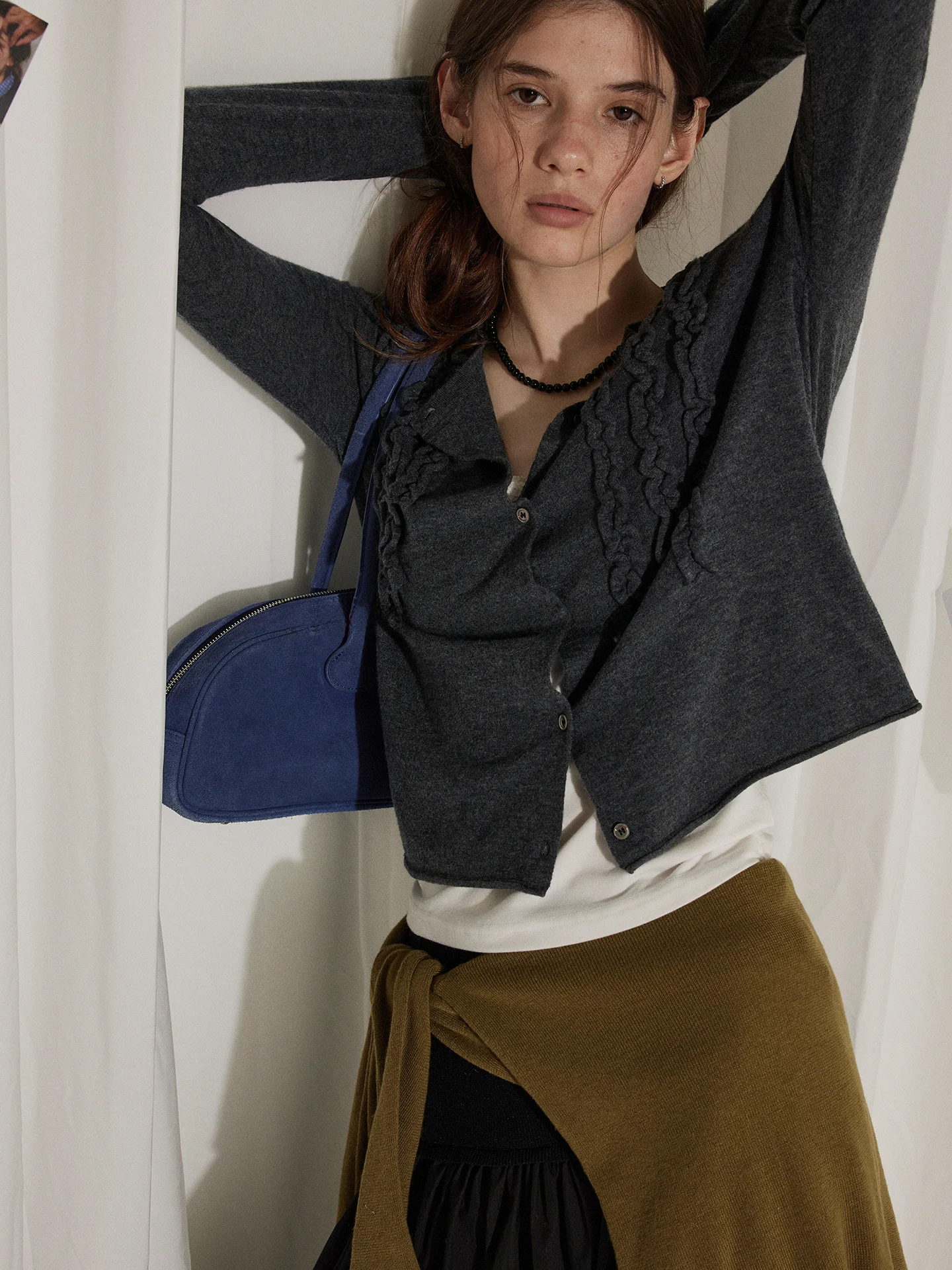 

Женский вязаный кардиган Lofi с отворотами и рюшами, осенняя новинка, универсальный топ, создающий эффектный образ