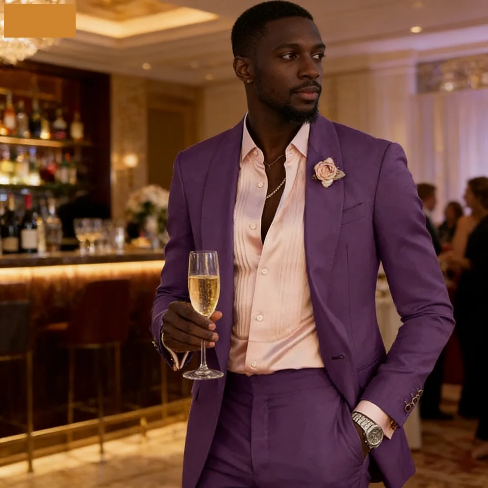 

Мужской костюм-двойка: приталенный смокинг (пиджак и брюки) для свадьбы и торжественных мероприятий.