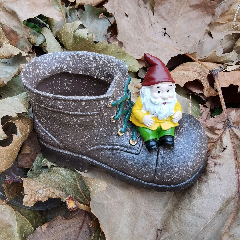 

Creative Cartoon Shoes Dwarf Flower Pots Resin Crafts Funny Succulents Flower Pot Waterproof Handmade Planters Pot Living Room