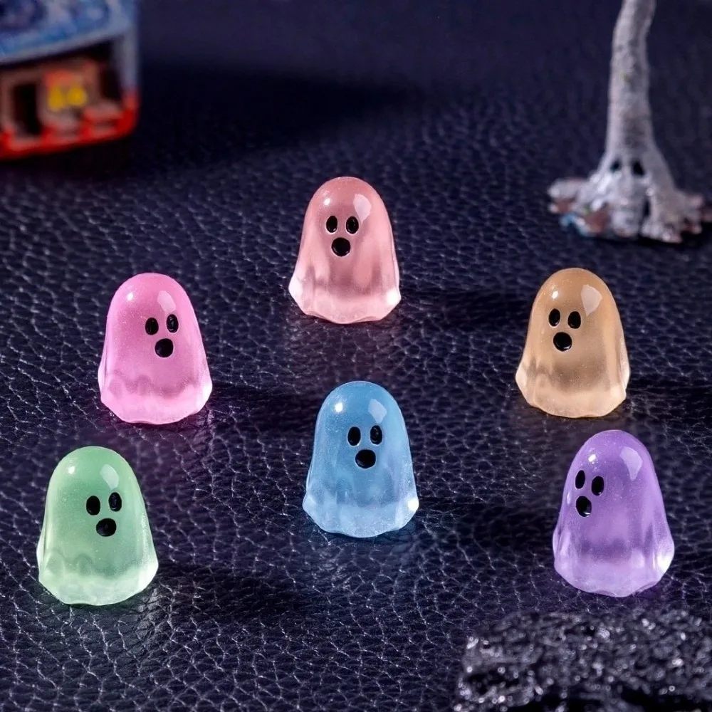 30pcs New Luminous Specter Figures Resin Colorful Mini Landscape Statue Glowing At Night Desktop Ornament Halloween Decor