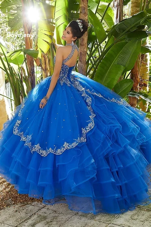 Doymeny Halter Quinceanera 드레스, 비즈 아플리케, 프릴 레이어드 얇은 명주 그물, 15 Anos vestidos de 15 Quinceanera