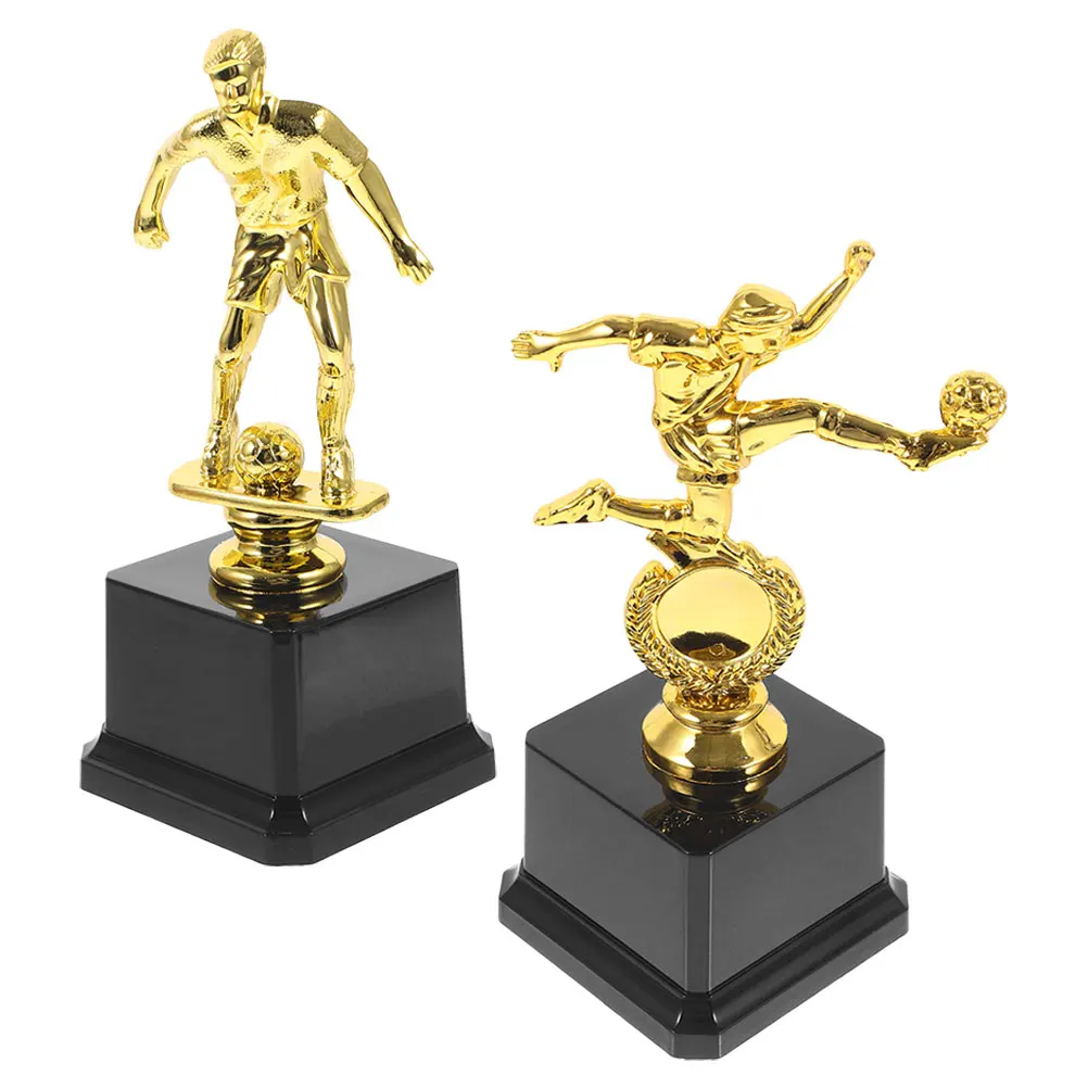 2 قطعة جوائز كرة القدم كأس الذهب الكأس البلاستيك كرة القدم الجوائز الصغيرة الفائز ميداليات حفلة رياضية تفضل جوائز الإنجاز