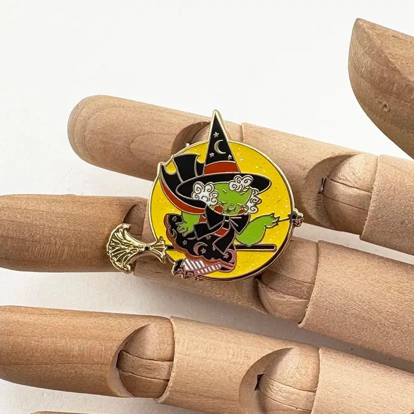 Shiny Full Moon Flying Witch Hard Enamel Pin Funny Cartoon Magic Broom Magic Girl Baby Cute Unique Halloween Gift