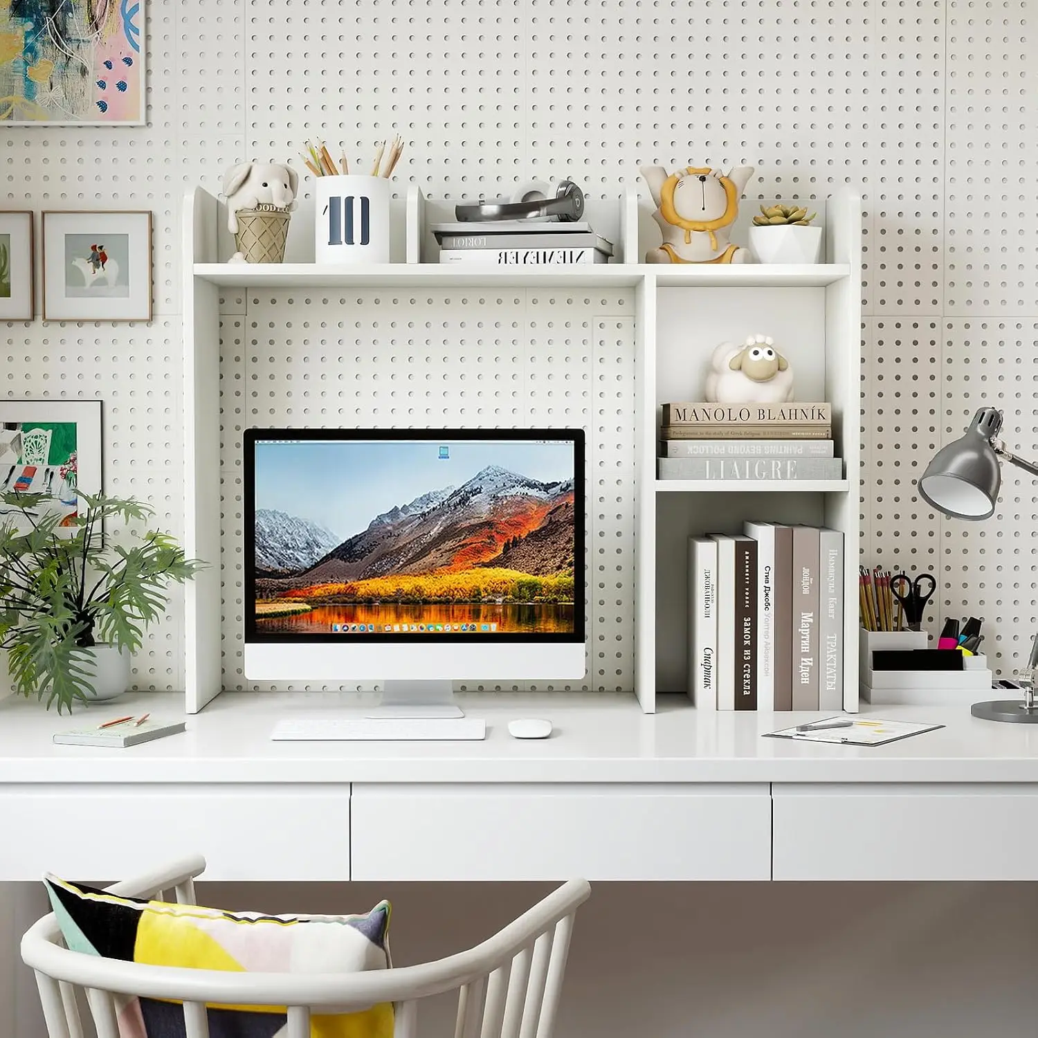 Giantex Desktop Bookshelf, Wood Desk Hutch Organizer for 27 Inch Computer Monitor, Countertop Storage Display Rack with 5 Shelve