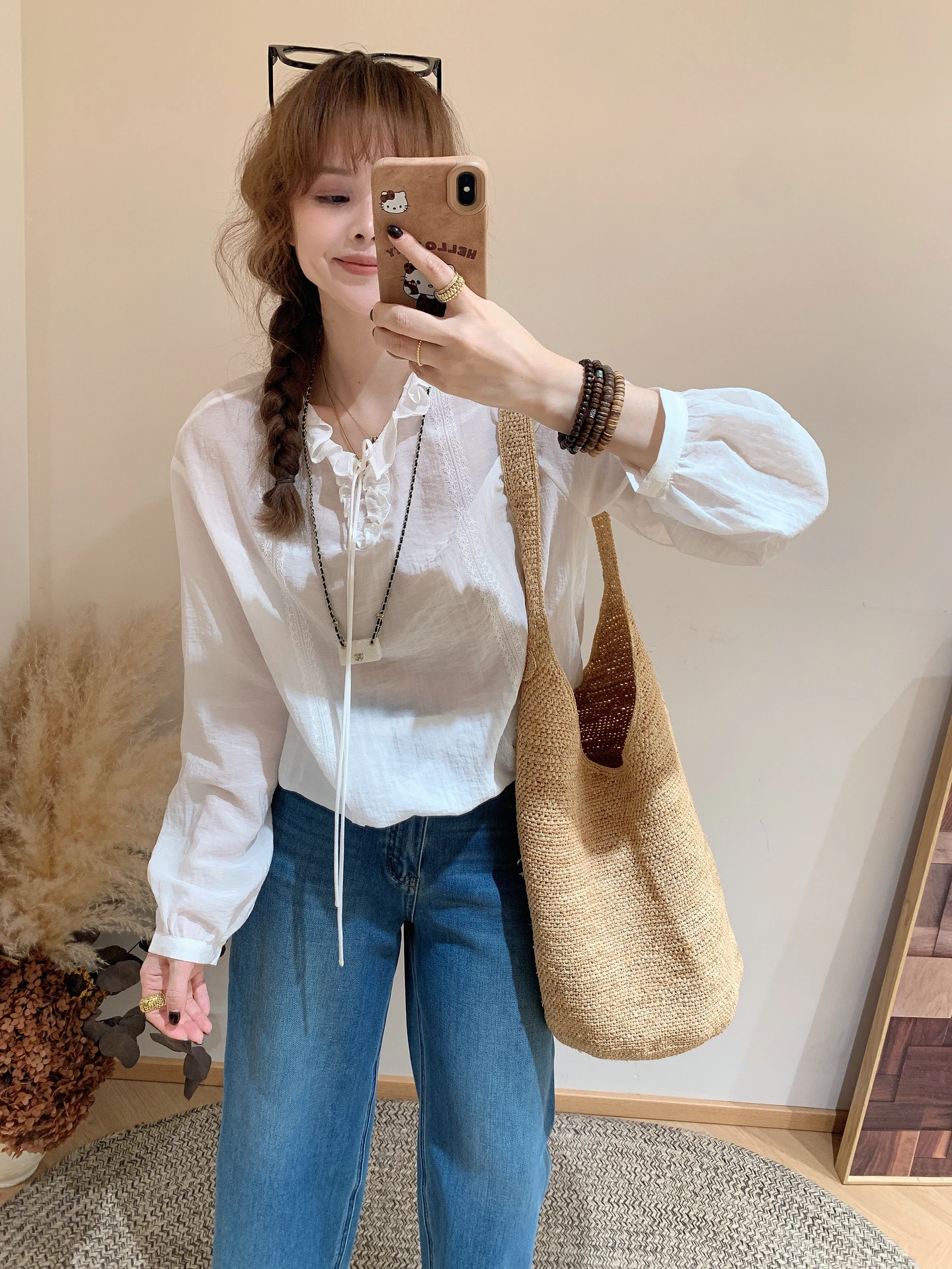 

Spring Summer New Korean Style Women's Long Sleeve Shirt with Wood Grain Design Belted Cuff Slimming White Sun Protection