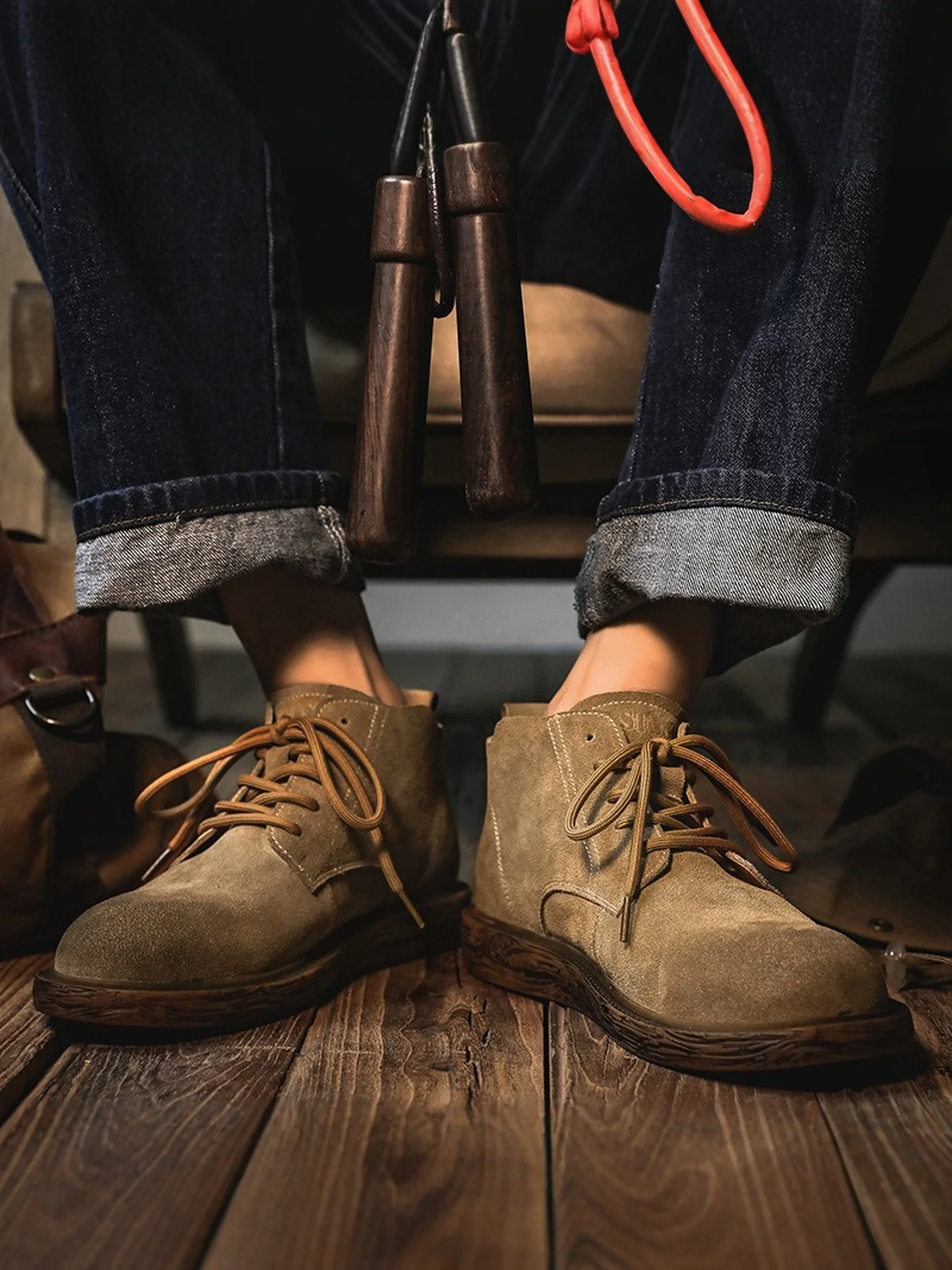 

2025 Original Brand Unisex Walking Shoe Designer Wearable Lightweight Off-road Sneaker