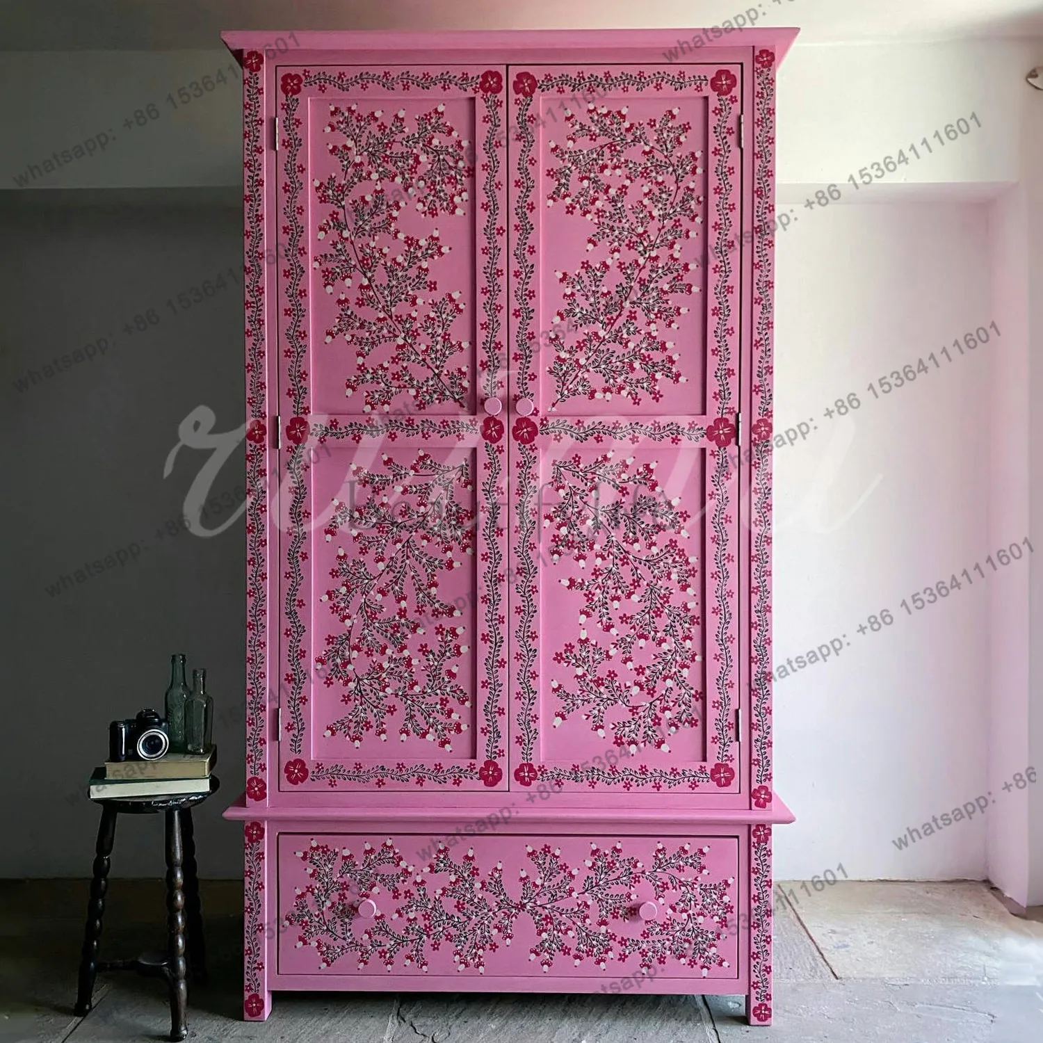 

American Vintage Solid Wood Home French Vintage Master Bedroom Separate Wardrobe