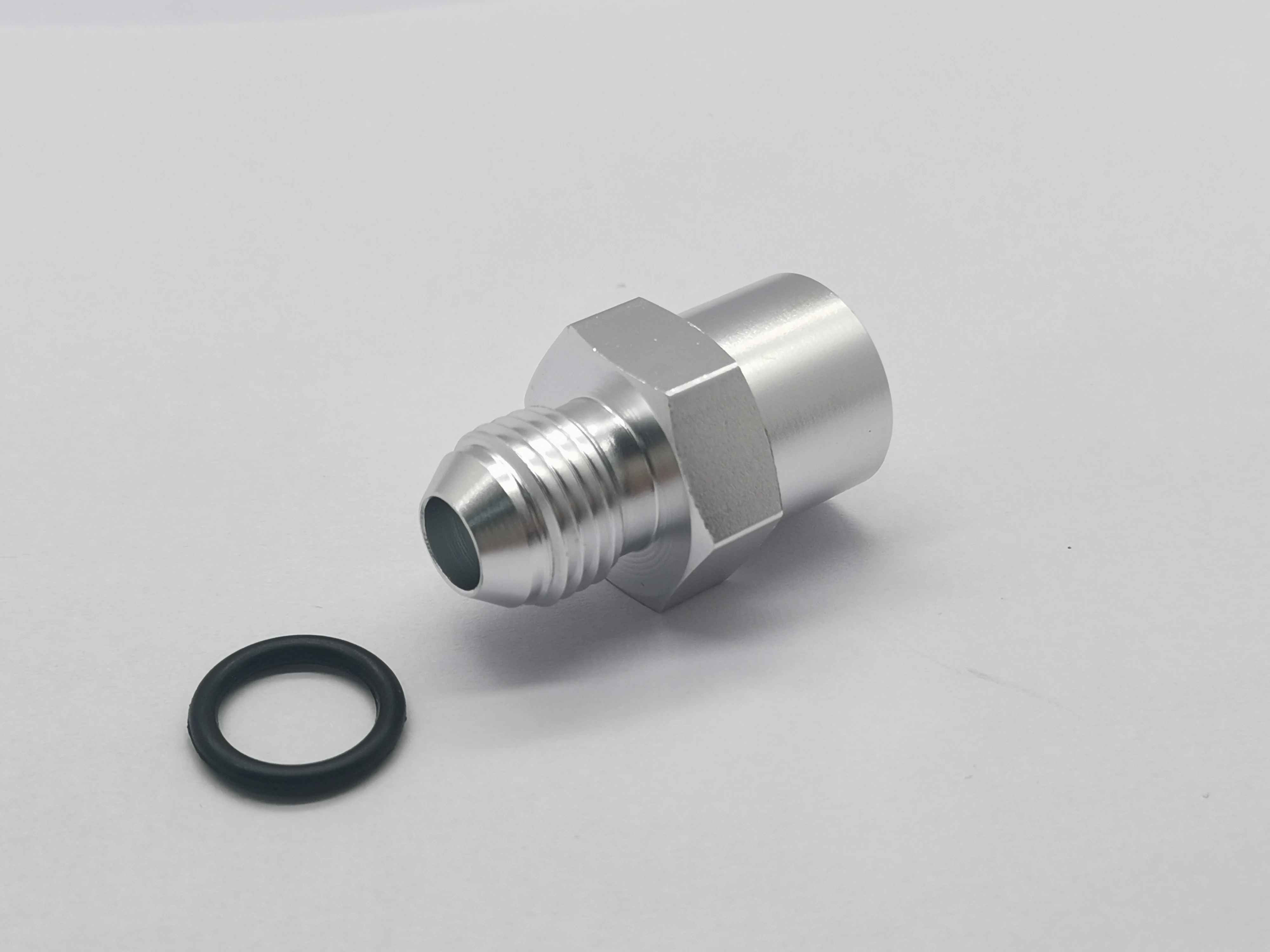 

Адаптер M14x1.5 на 6AN, топливный фитинг, прямой, алюминиевый, серебристый