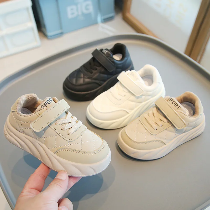 

Детские кроссовки на мягкой подошве, весенне-осенняя повседневная детская обувь для мальчиков, легкие кроссовки для девочек, белая спортивная обувь с прессованной сеткой