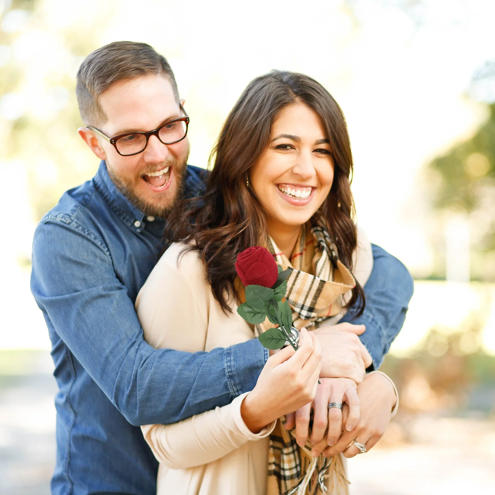 

1 Realistic Rose-Look Ring Box Fine Craftsmanship Creative Holder for Engagement Anniversary Gift Rose Shape Jewelry Box