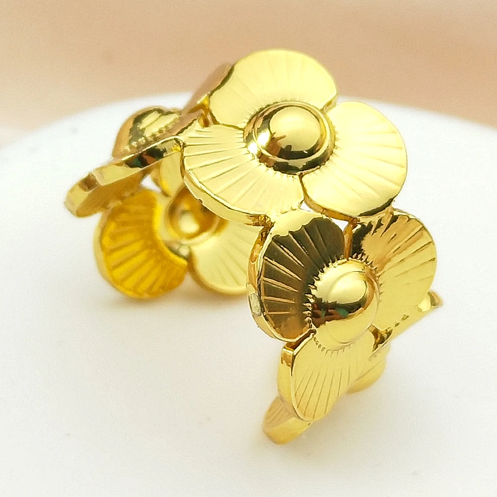 

Flowers Stainless Steel Charm Resizable Ring for Women Girls Trendy Gold Color Floral Open Finger Rings Party Jewelry Gift