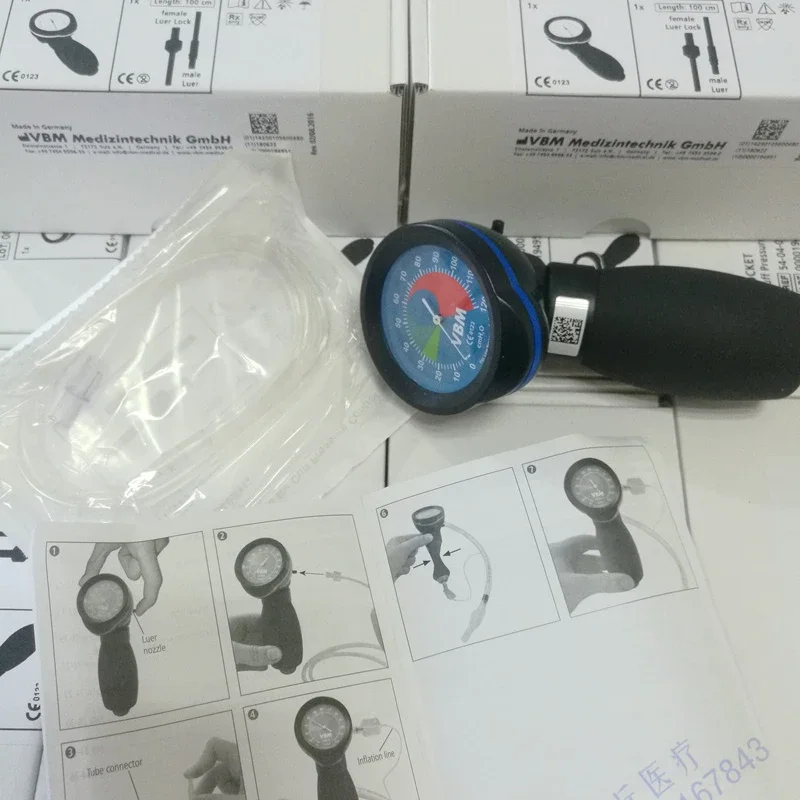 مقياس ضغط البالون الألماني عالي الجودة مضخة ضغط محمولة قياس ضغط التنبيب الهوائي ICU مع خطاف مقياس ETT VBM